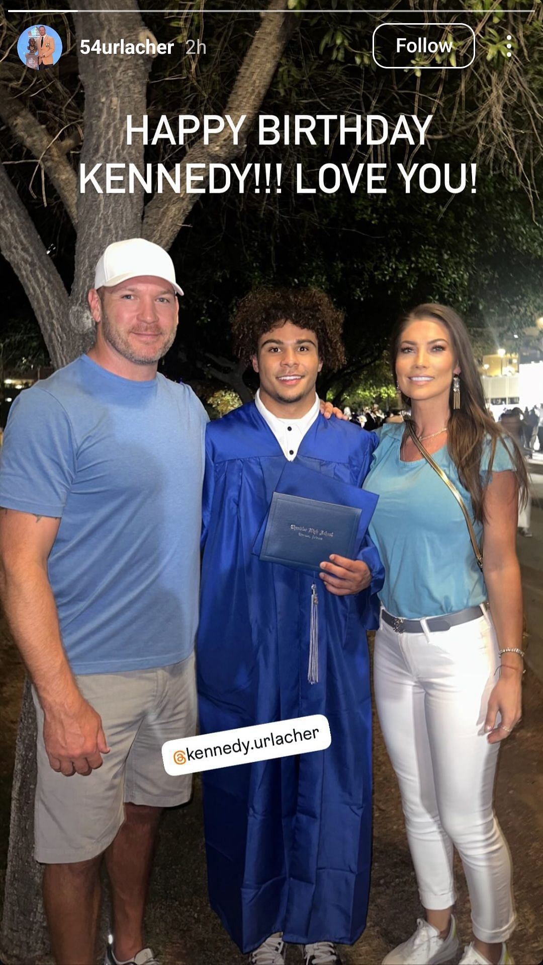 Picture Source: 54Urlacher (Instagram)